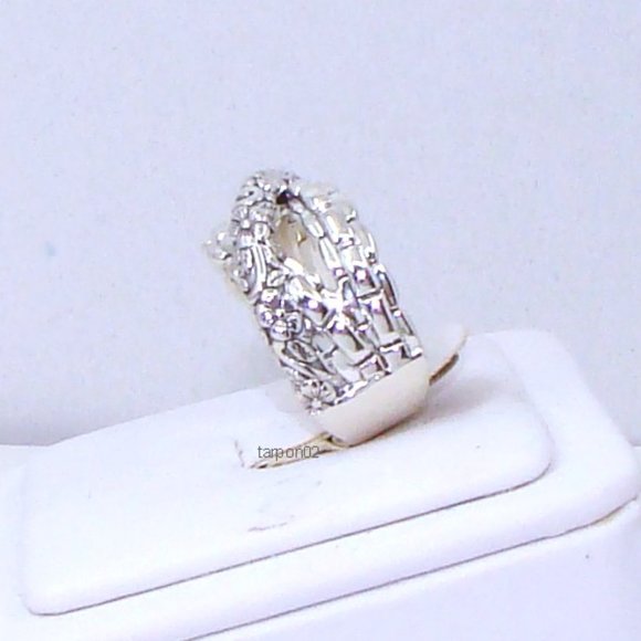 John Hardy JAI Wide Floral Carved Cross-Over Band Sterling Silver Ring - 6.5 - Picture 10 of 13